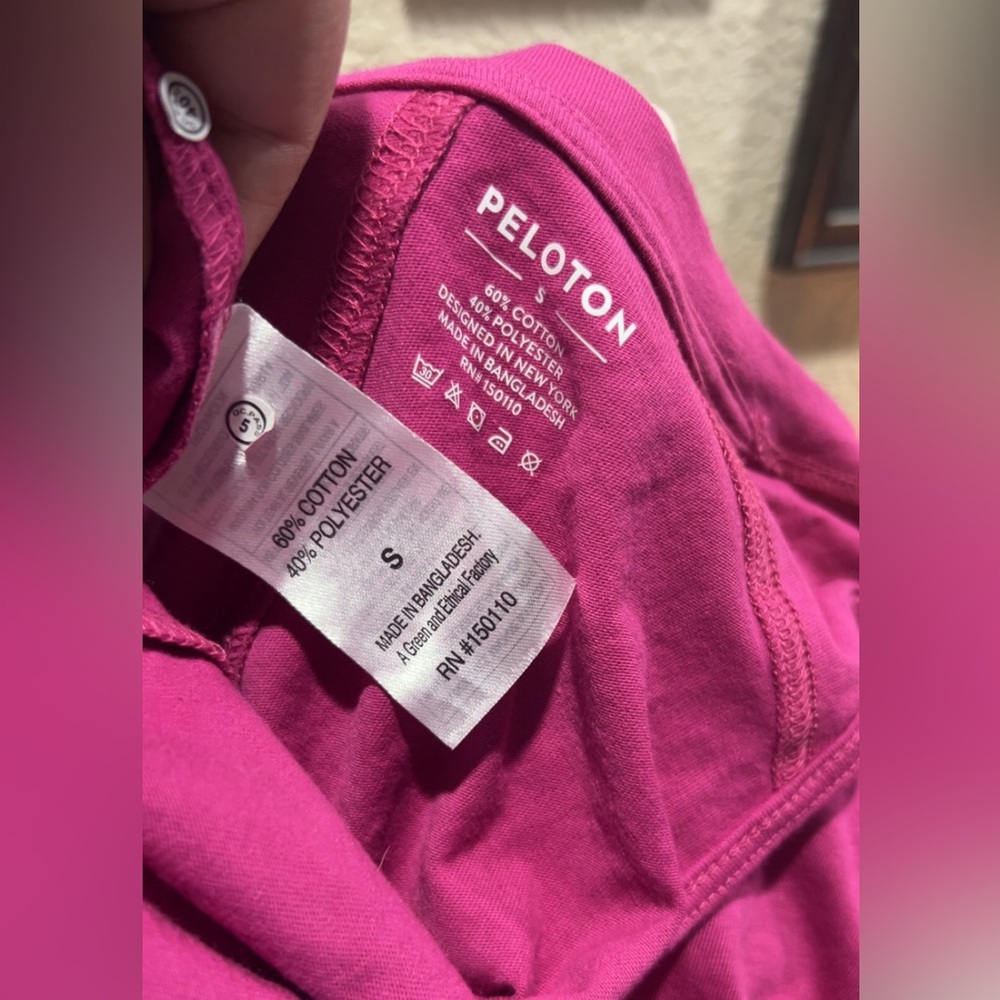 Peloton Studio Scoop Tank Size S NWT Pink Workout Top - Picture 4 of 4